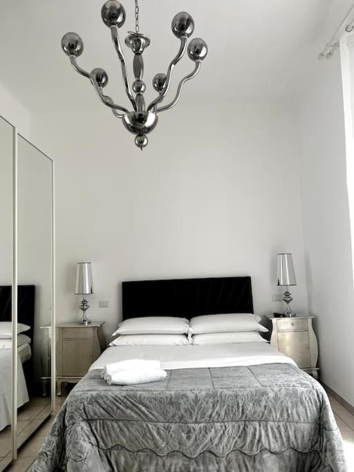 Hotel Virginia Apartaments - Stazione Termini Рим Экстерьер фото