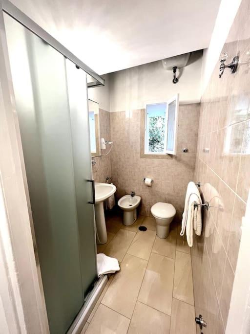Hotel Virginia Apartaments - Stazione Termini Рим Экстерьер фото